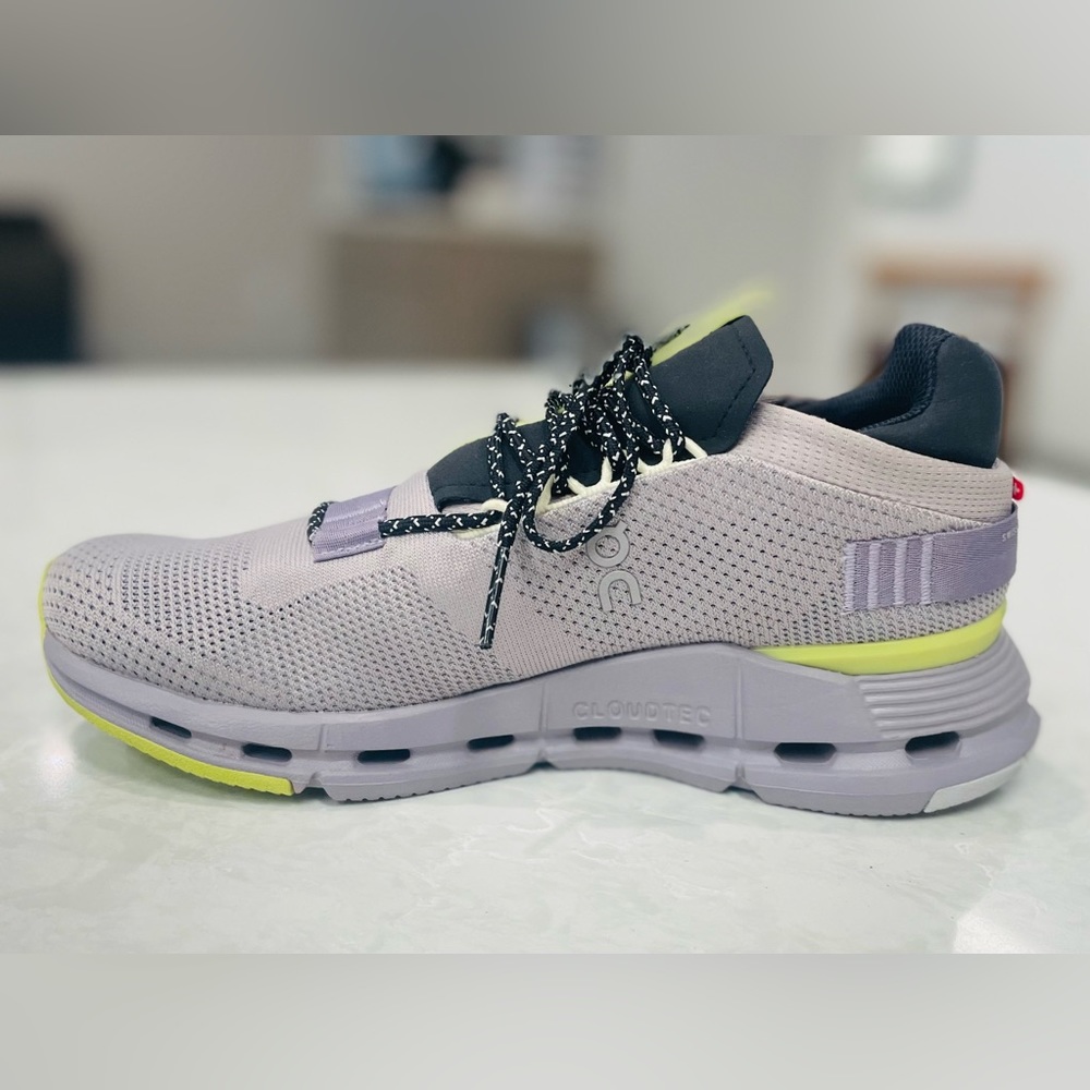 On Running Cloudnova Pearl/Zest size 8.5 On Cloud - Picture 4 of 14